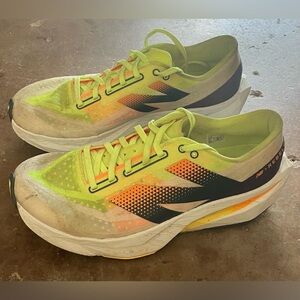 Men’s New Balance rebel 3